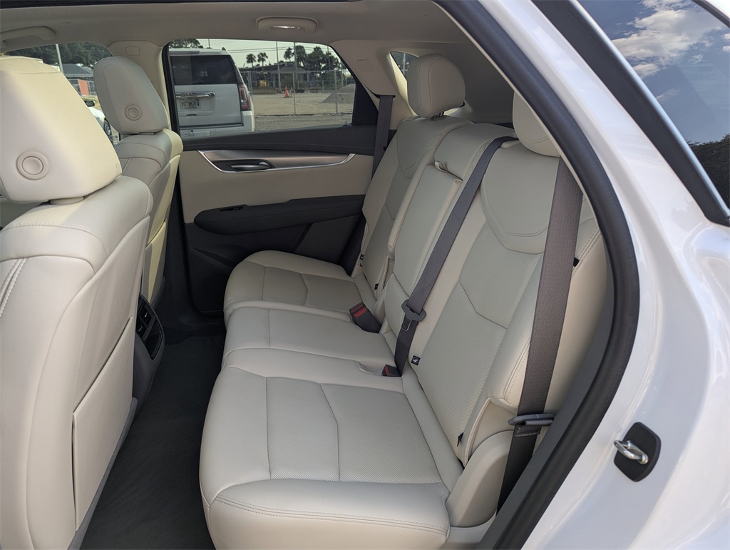 2022 Cadillac XT5 Premium Luxury photo 25