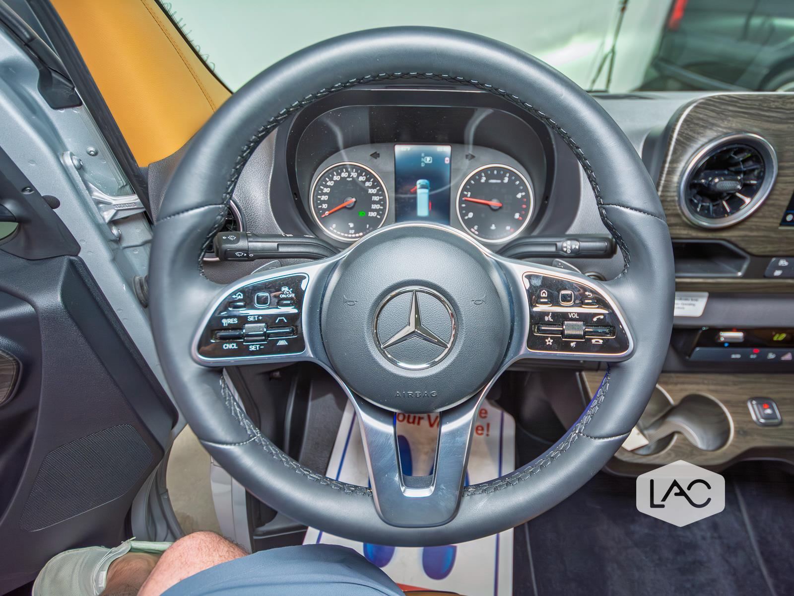 2023 Mercedes Benz Sprinter 3500 photo 14