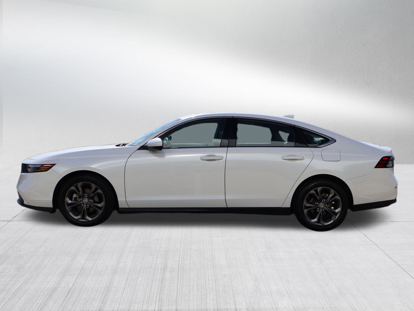 2023 Honda Accord EX photo 4