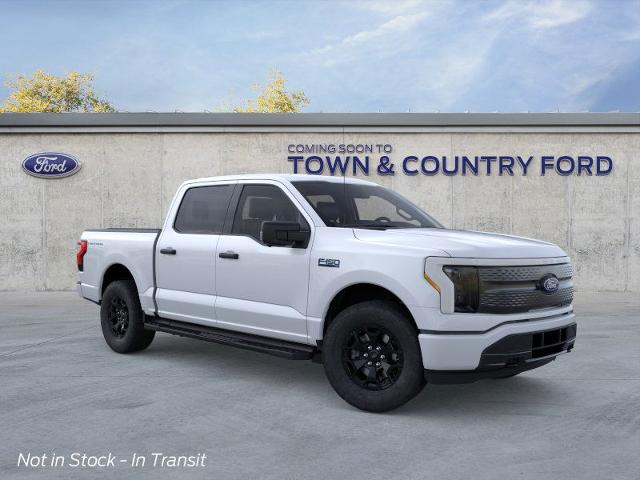 2025 Ford F-150 Lightning XLT photo 22