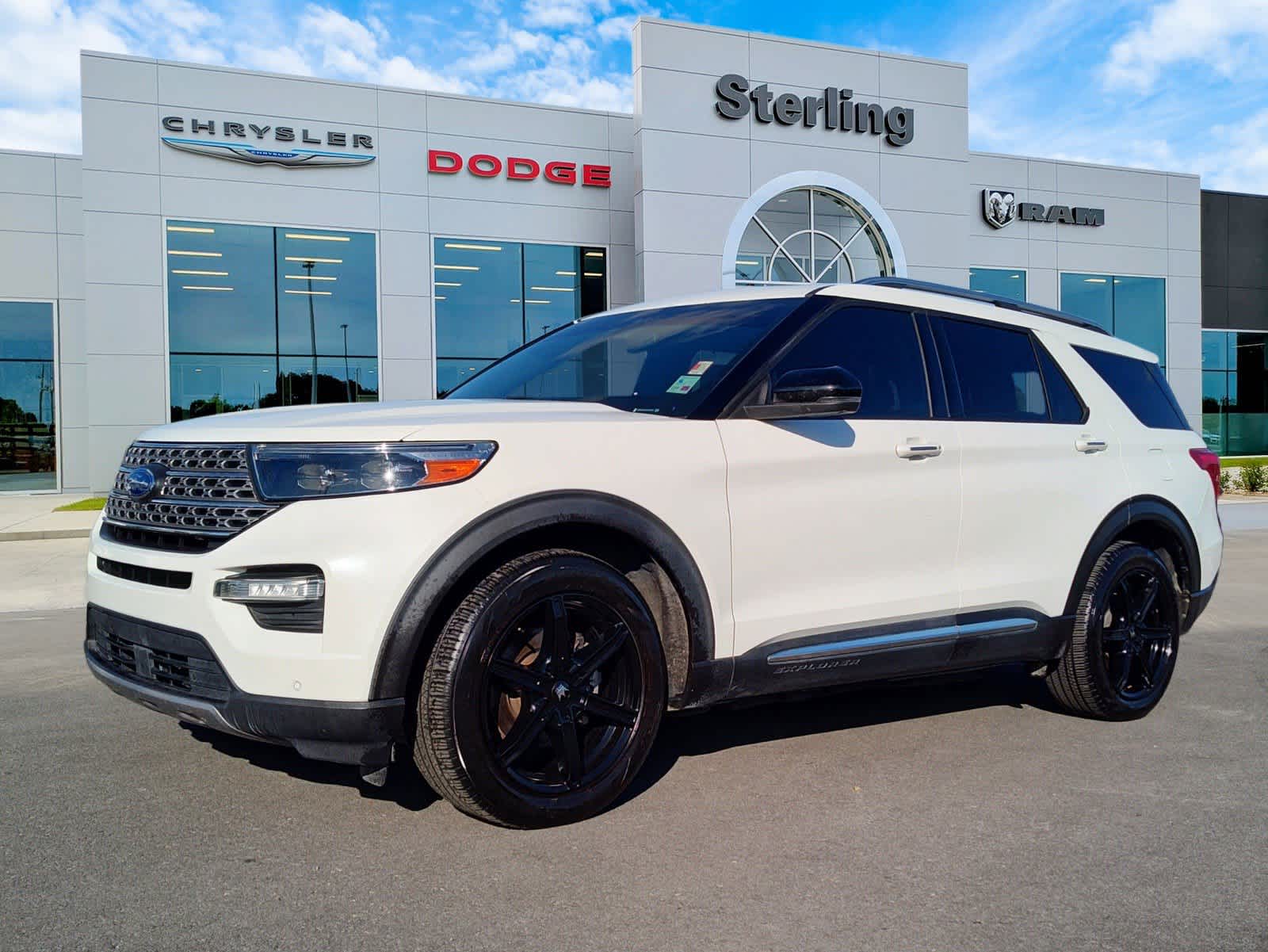 2020 Ford Explorer Limited's photo