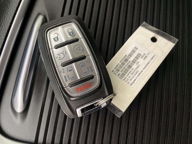 2022 Chrysler Pacifica Hybrid Limited photo 30