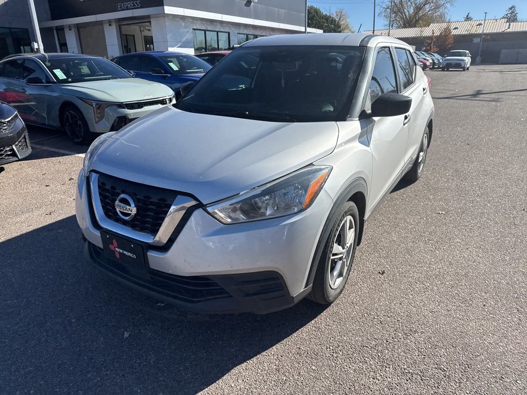 2020 Nissan Kicks S photo 4