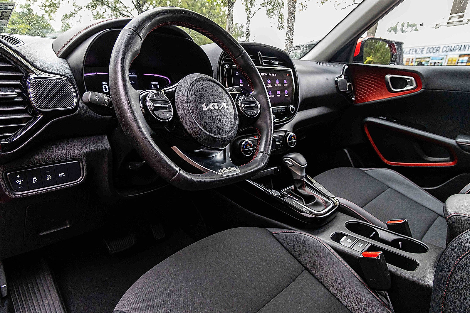 2023 Kia Soul GT-Line photo 7