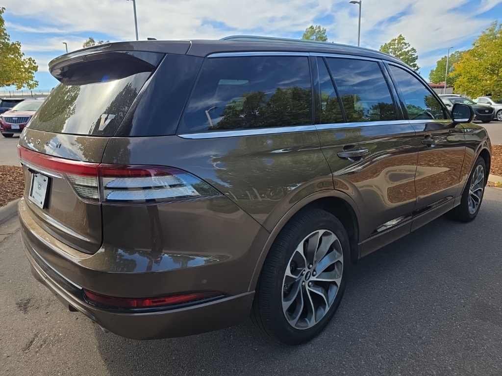 2022 Lincoln Aviator Grand Touring photo 6