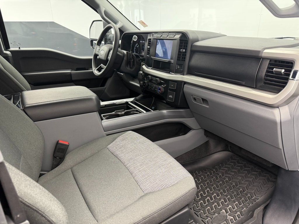 2024 Ford F-250 XLT photo 52