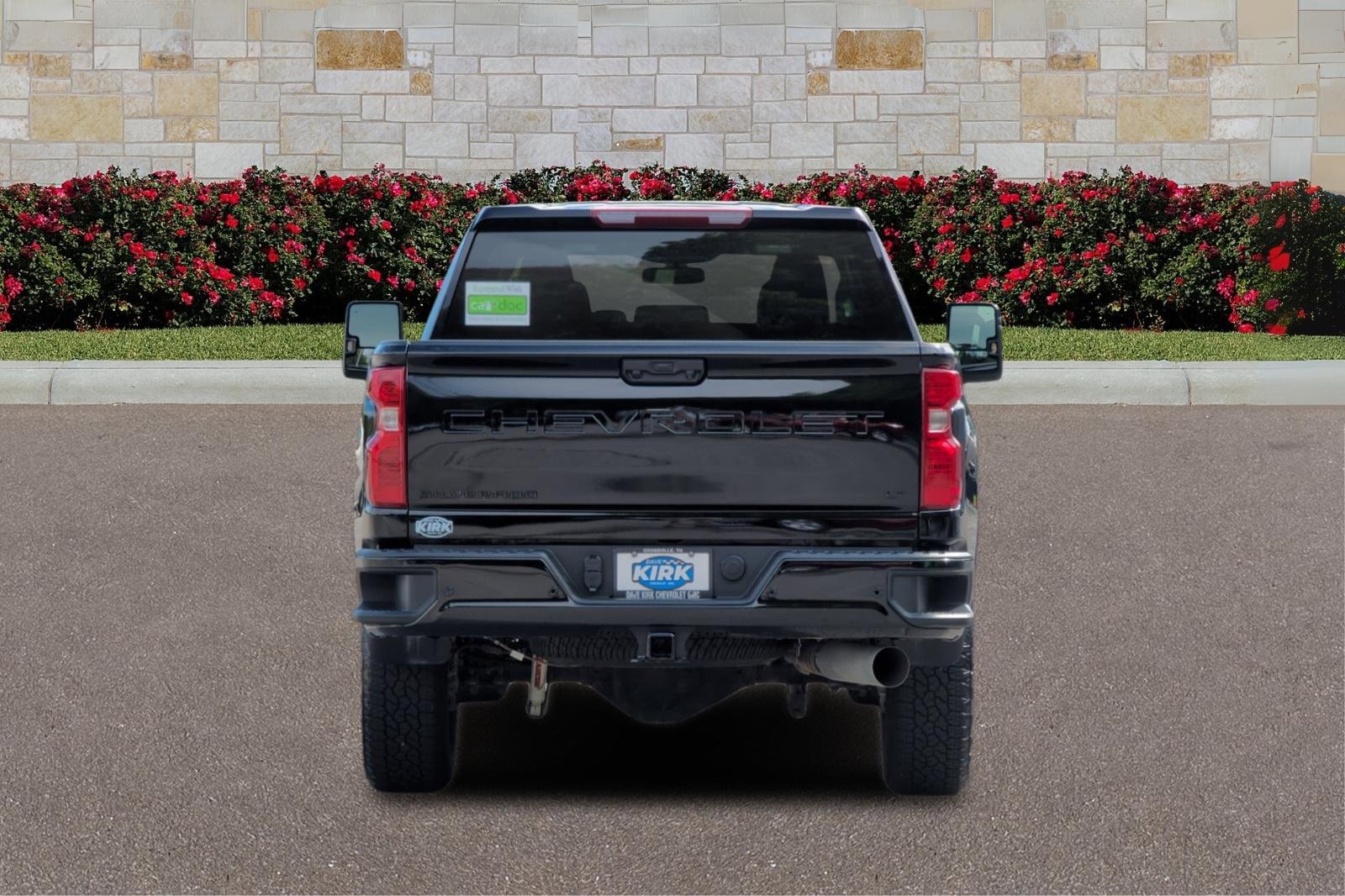 2023 Chevrolet Silverado LT photo 4