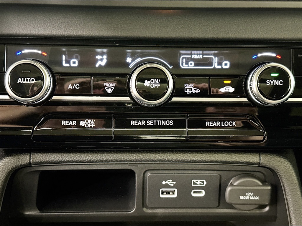 2025 Honda Pilot Elite photo 14