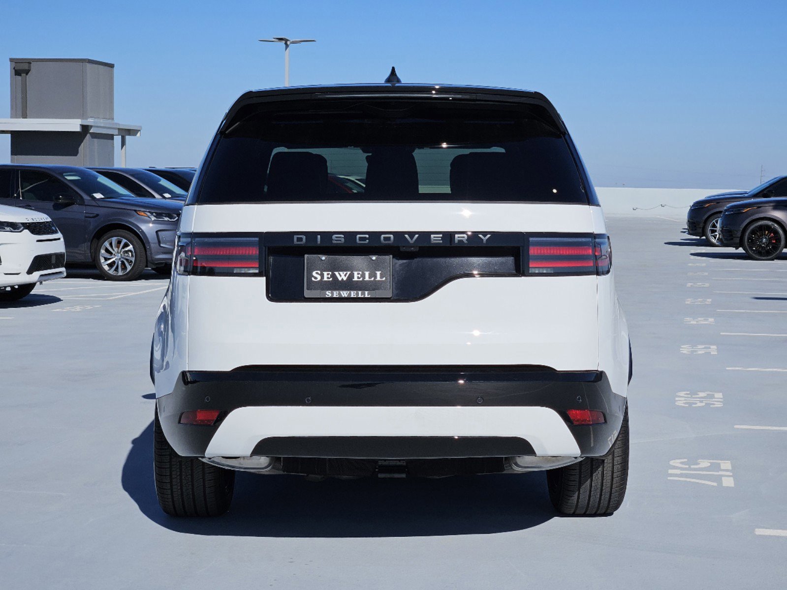 2025 Land Rover Discovery SE photo 5