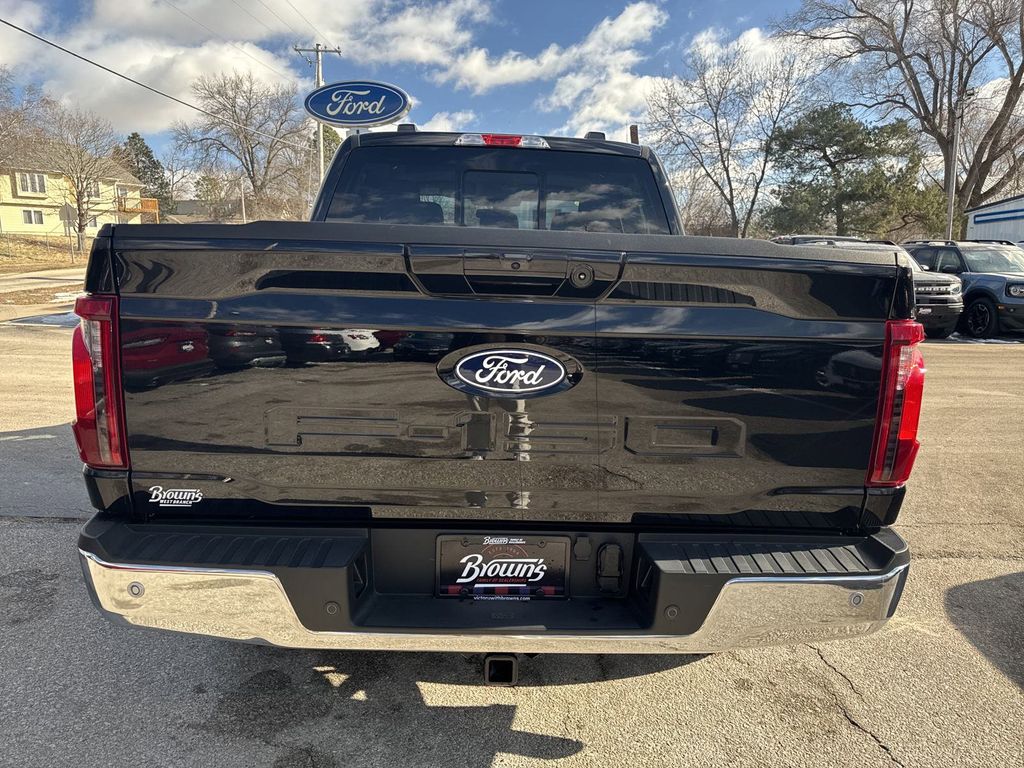 2025 Ford F-150 XLT photo 6