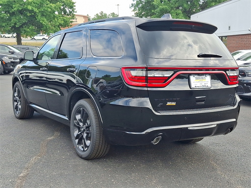 2025 Dodge Durango R/T Plus photo 2