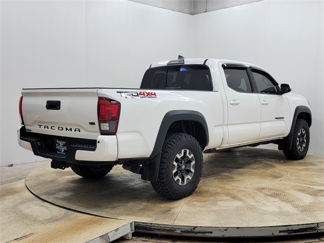 2019 Toyota Tacoma TRD Off-Road photo 4