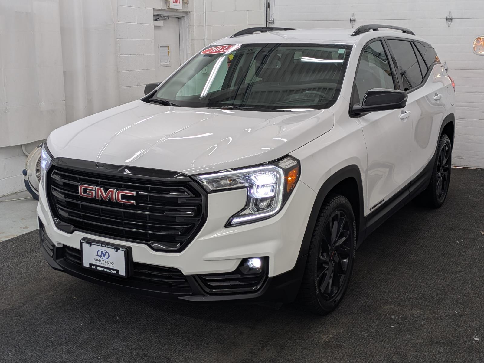 2023 GMC Terrain SLT