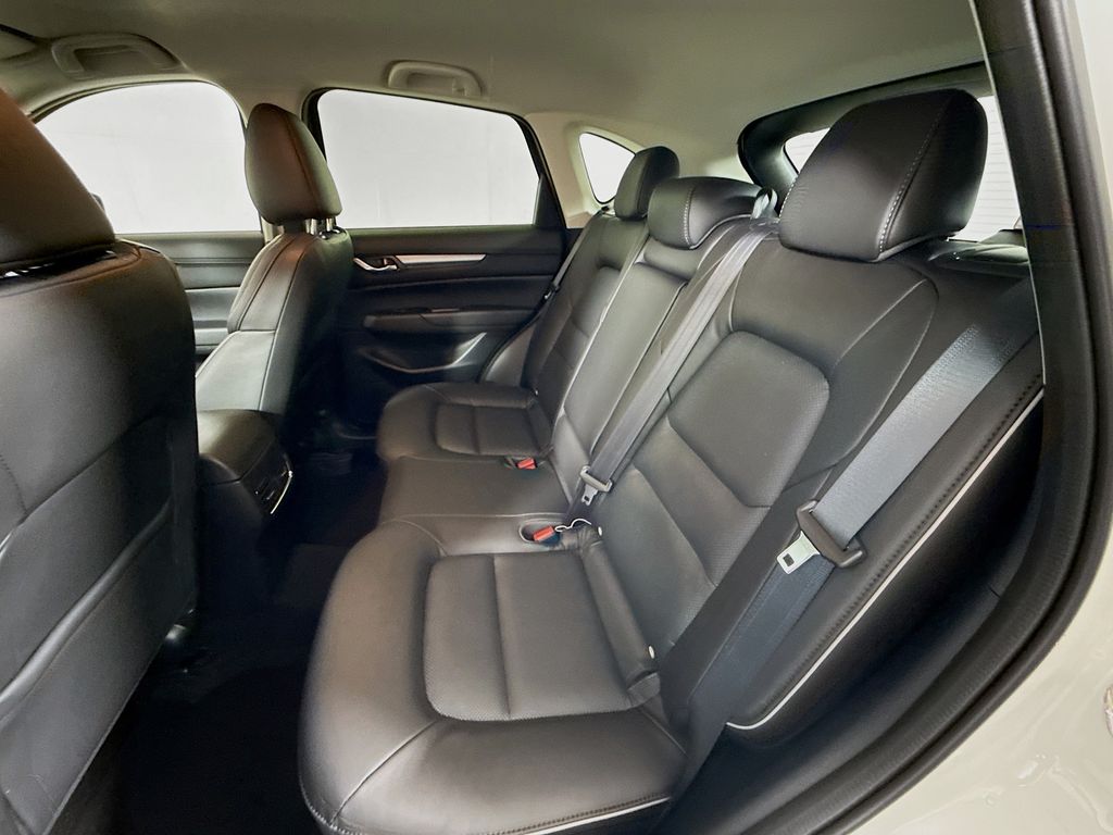2025 Mazda CX-5 2.5 Select photo 24