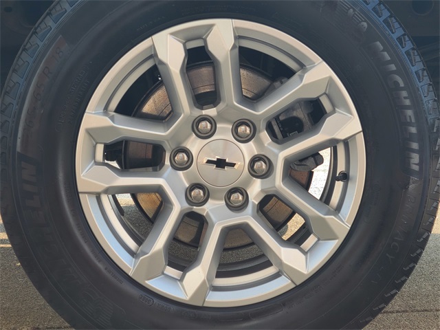 2023 Chevrolet Silverado 1500 RST photo 10