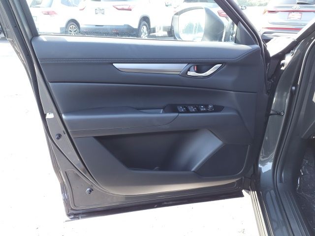 2025 Mazda CX-5 2.5 S Preferred photo 11