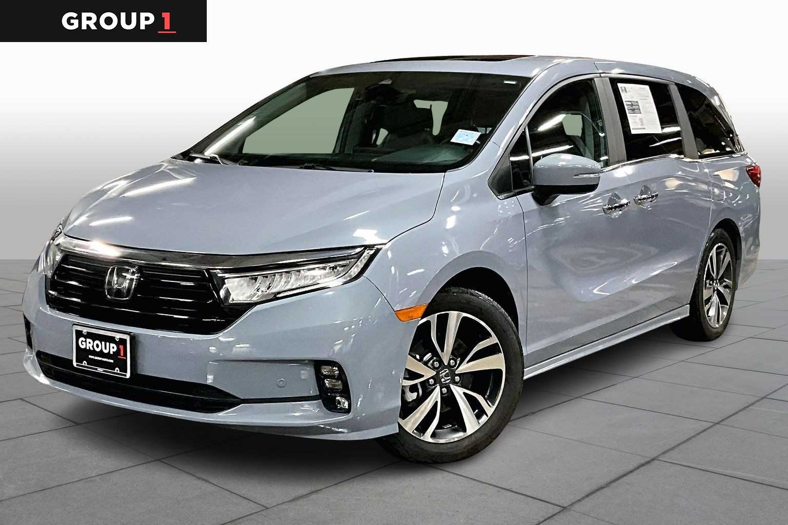 2023 Honda Odyssey Touring's photo