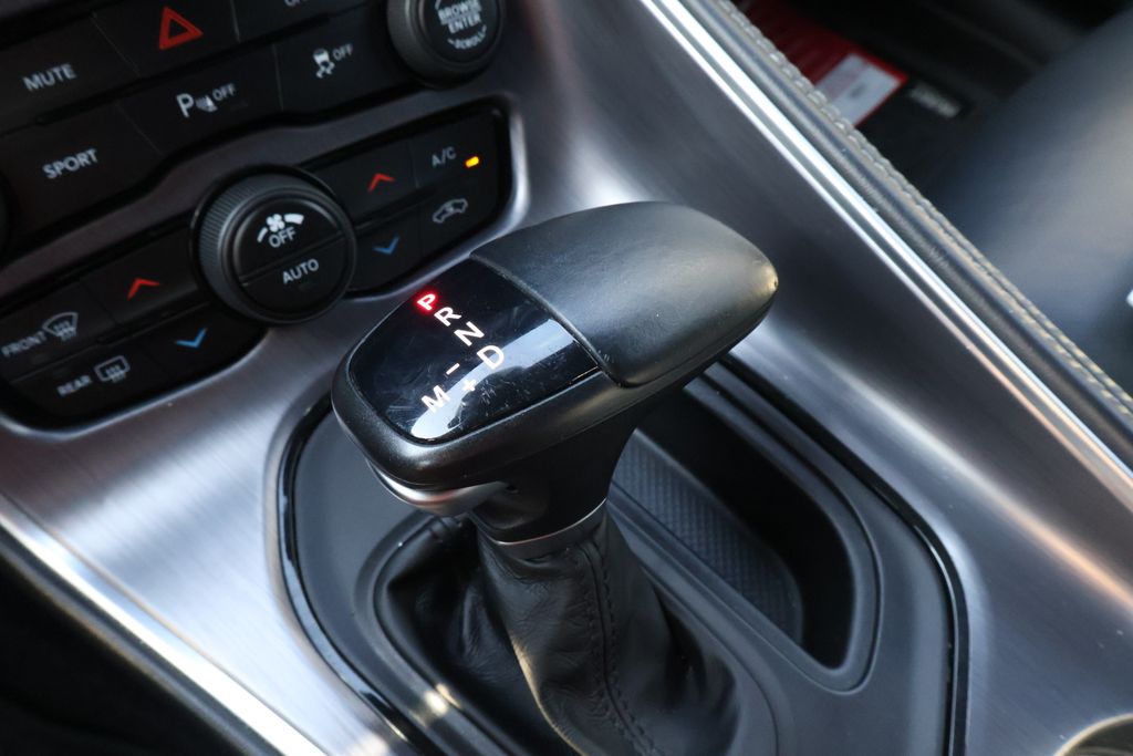 2018 Dodge Challenger R/T photo 25
