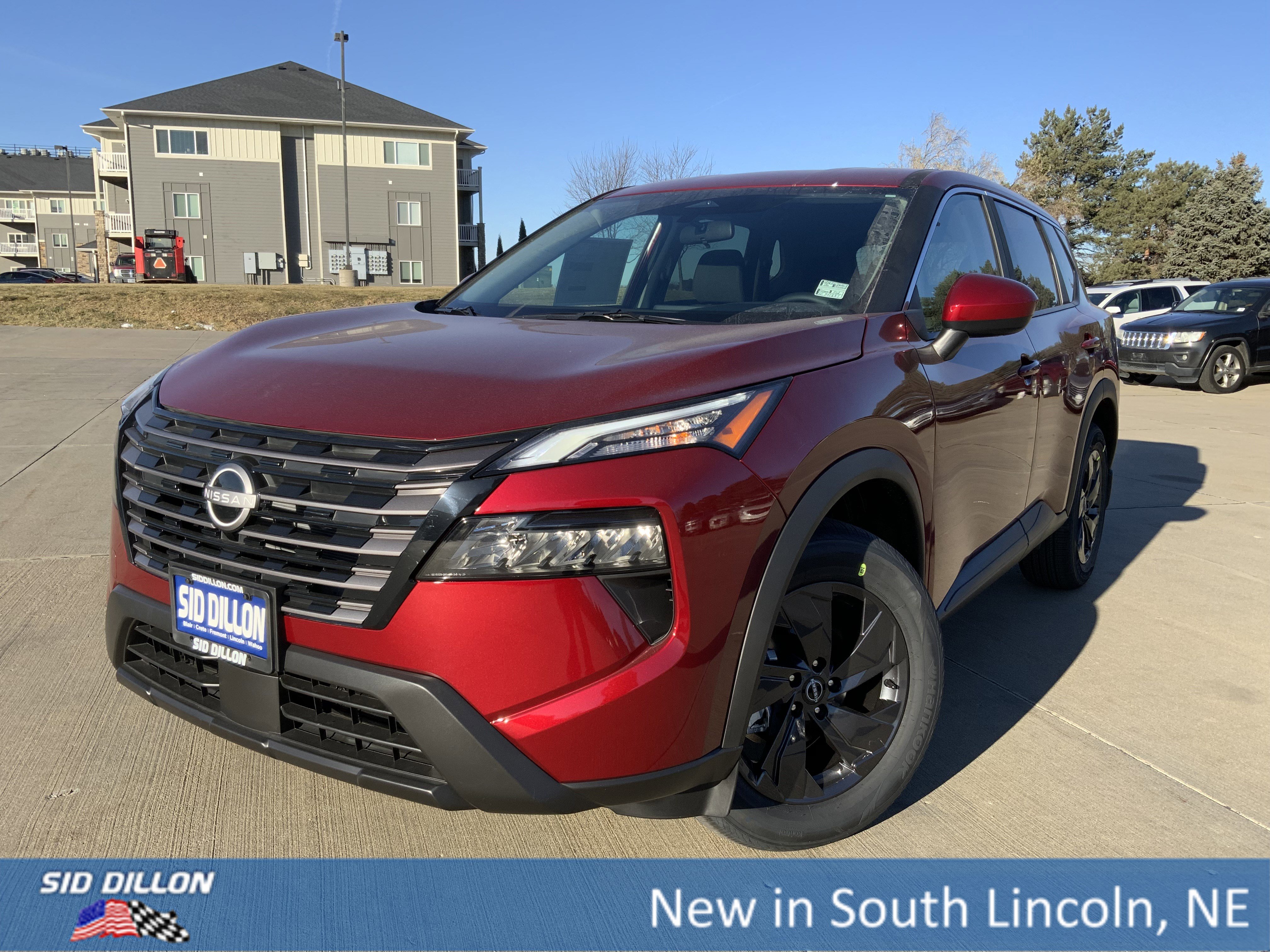 2026 Nissan Rogue SV's photo