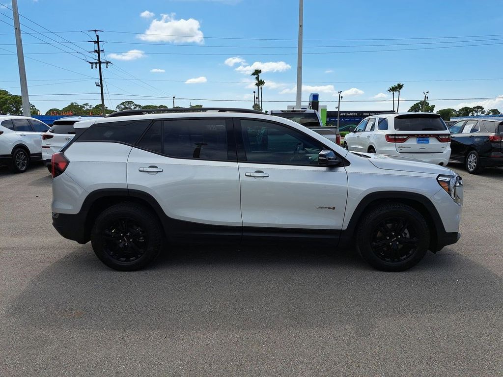 2022 Gmc Terrain AT4 photo 4