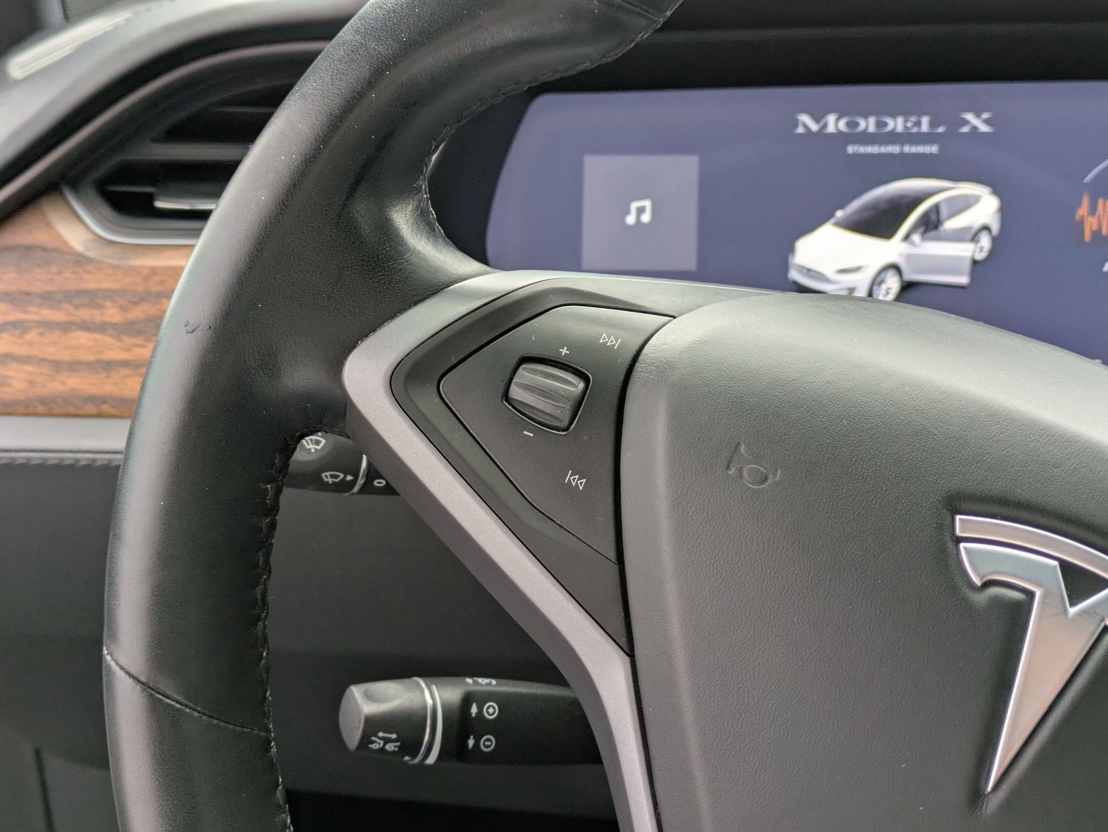 2019 Tesla Model X photo 15