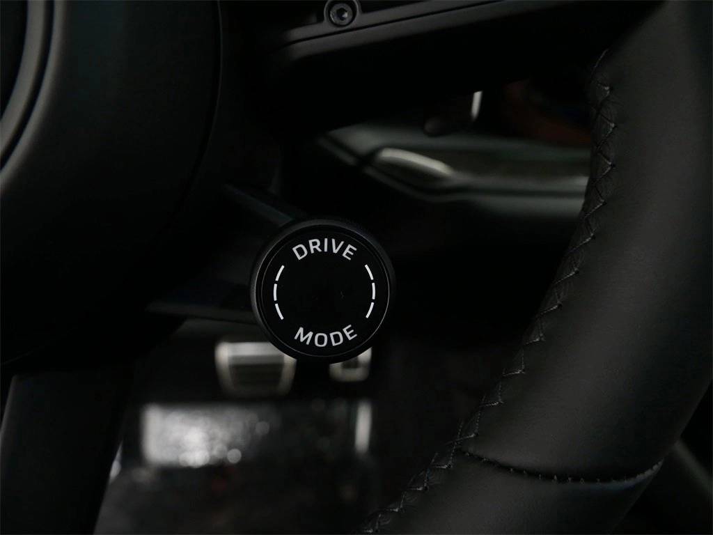 2025 Porsche Cayenne GTS photo 22