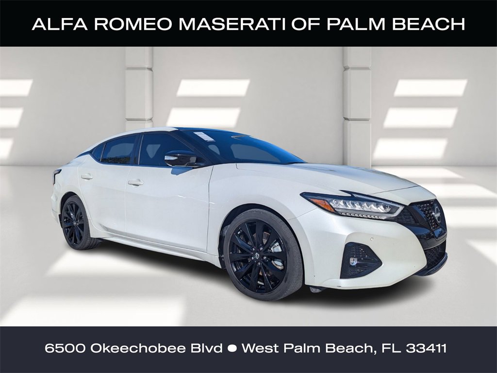 2023 Nissan Maxima SR's photo