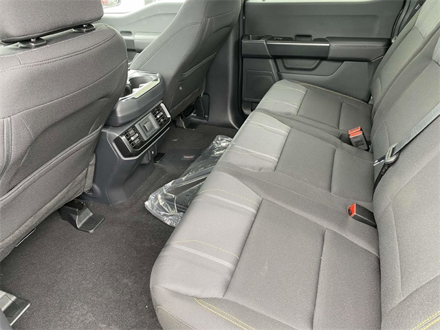 2025 Ford F-150 STX photo 6