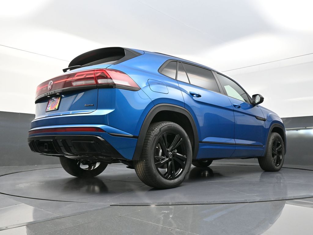 2025 Volkswagen Atlas Cross Sport SEL R-Line photo 24