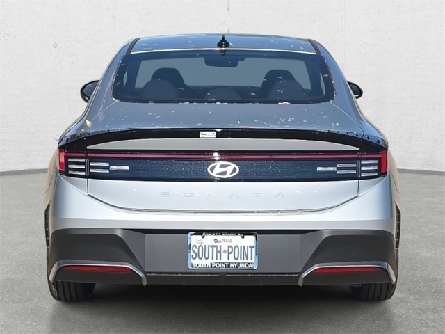 2026 Hyundai Sonata SE photo 4