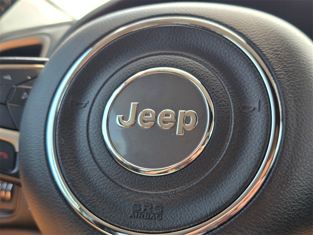 2017 Jeep Renegade Trailhawk photo 29