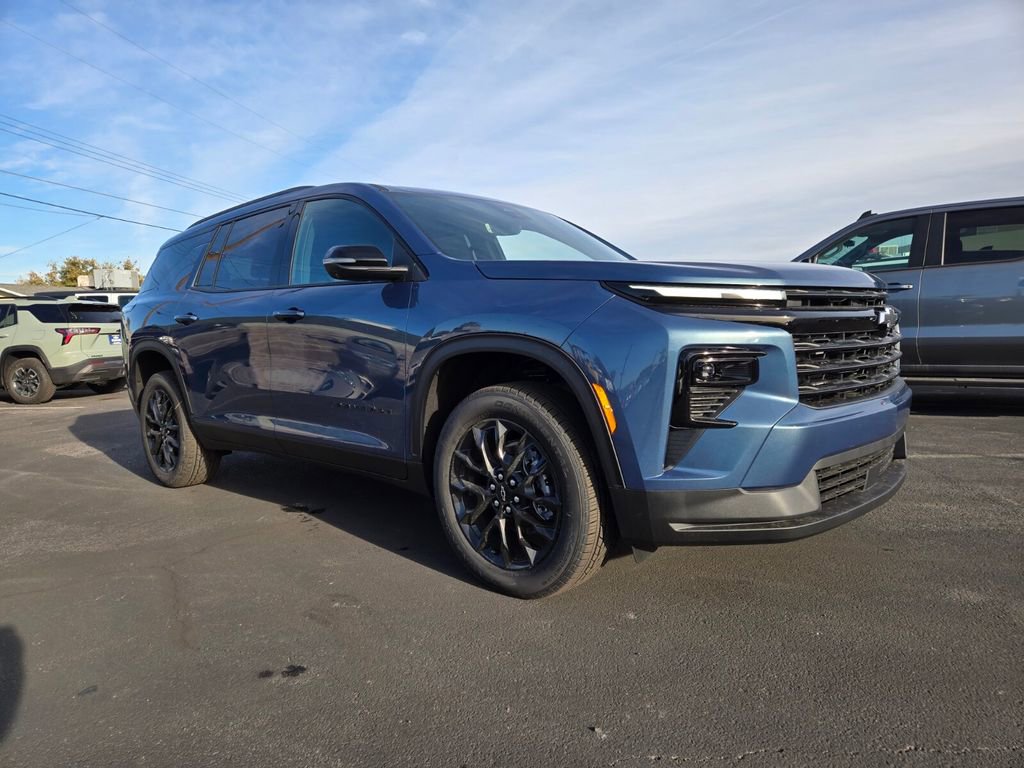 2026 Chevrolet Traverse LT's photo