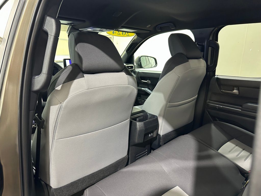 2024 Toyota Tacoma photo 32