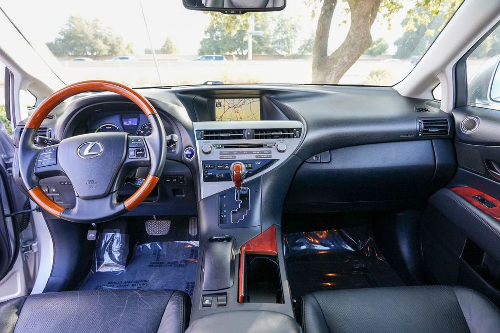 2010 Lexus RX 450h photo 31