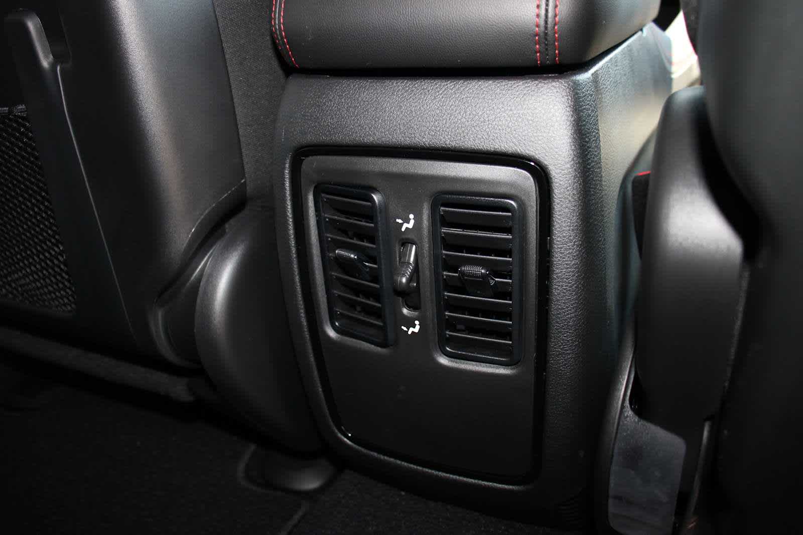 2025 Dodge Durango R/T photo 45