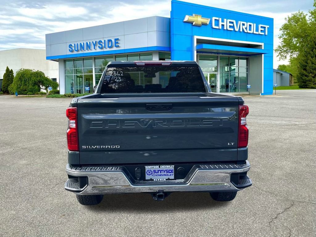 2026 Chevrolet Silverado 1500 LT photo 3