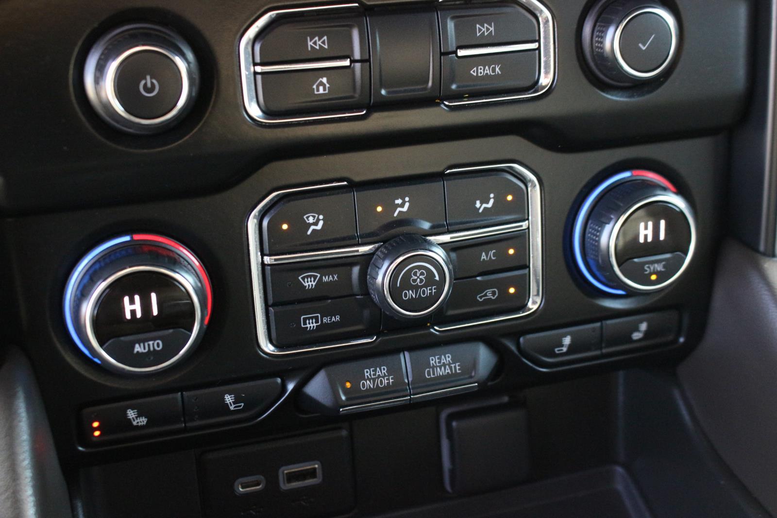 2021 Chevrolet Tahoe Z71 photo 26