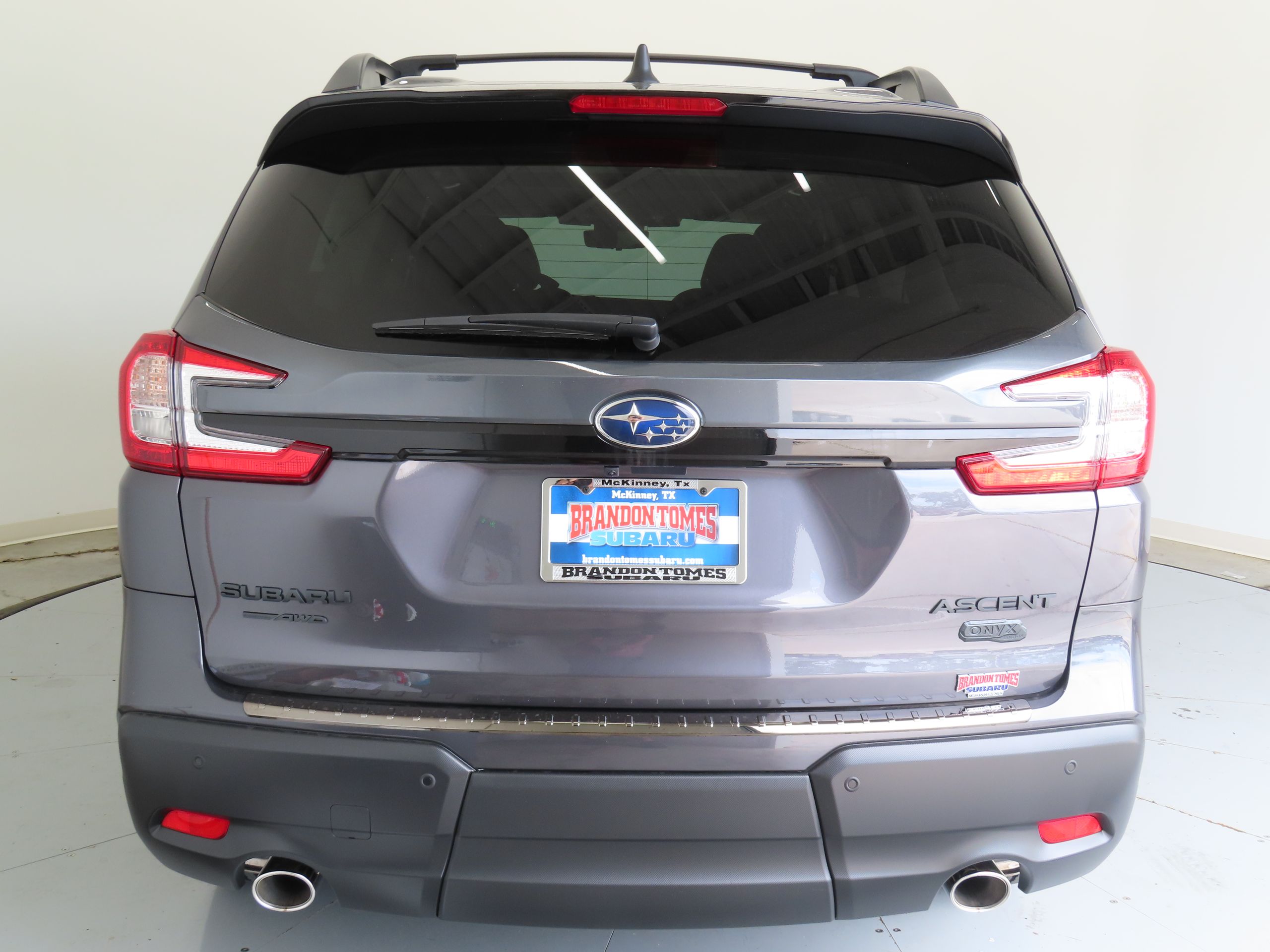2025 Subaru Ascent Onyx Edition Touring photo 4