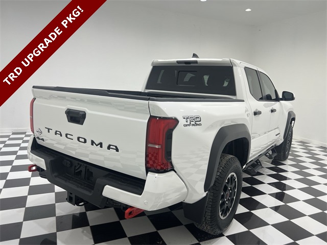2024 Toyota Tacoma TRD Off-Road photo 4