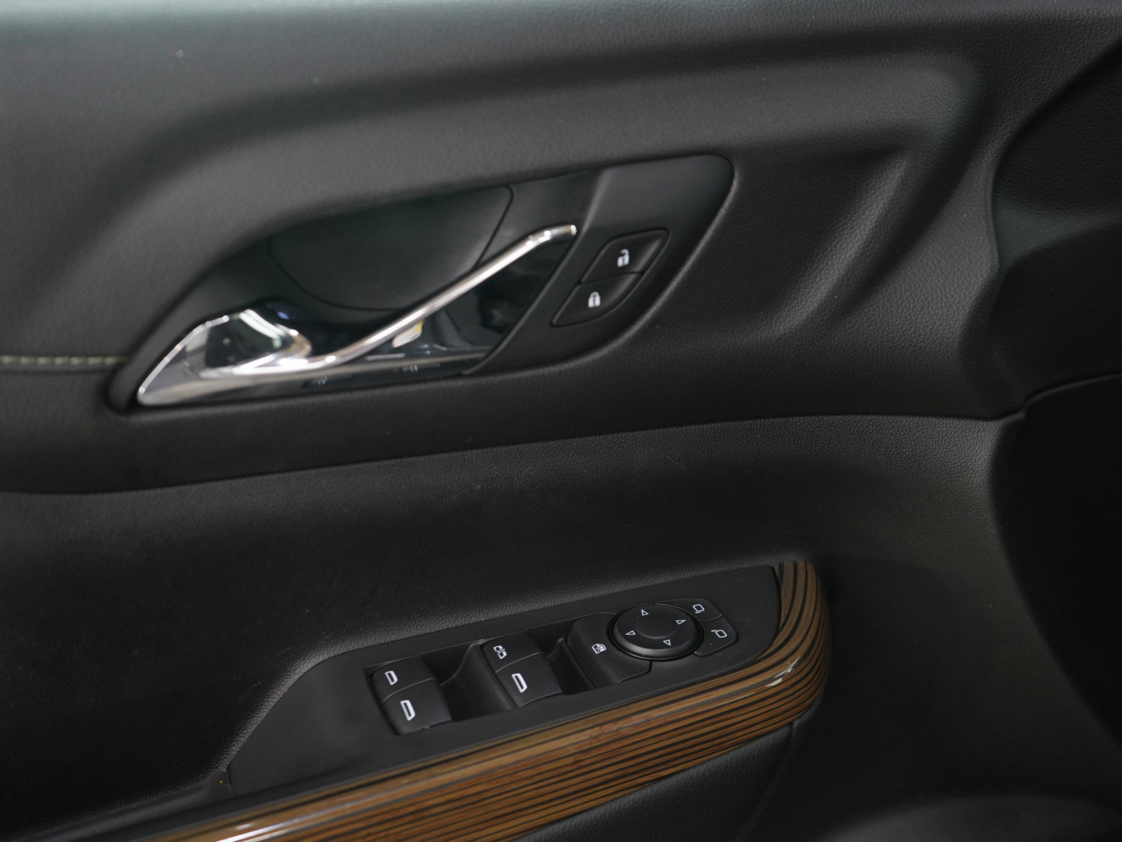 2021 Gmc Acadia SLE photo 18