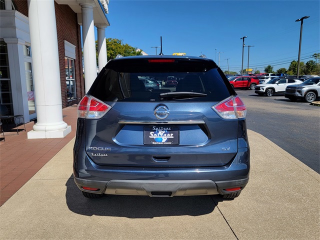 2016 Nissan Rogue SV photo 4