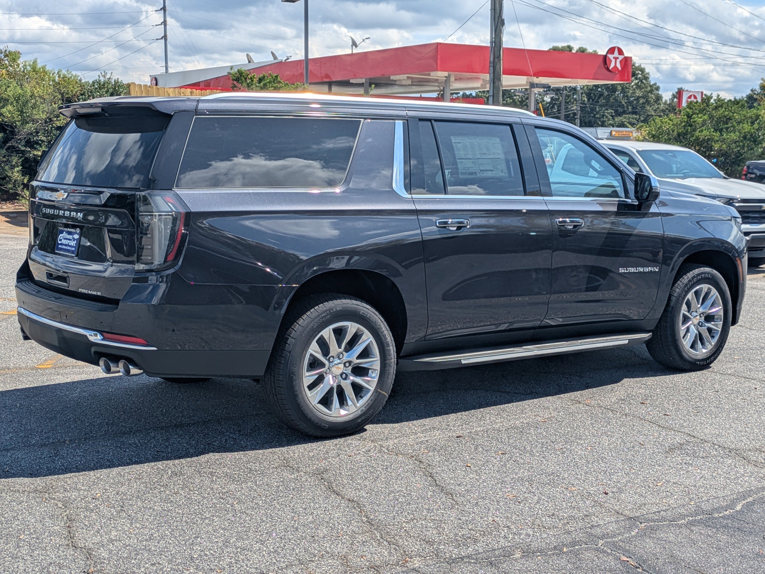 2026 Chevrolet Suburban Premier photo 2