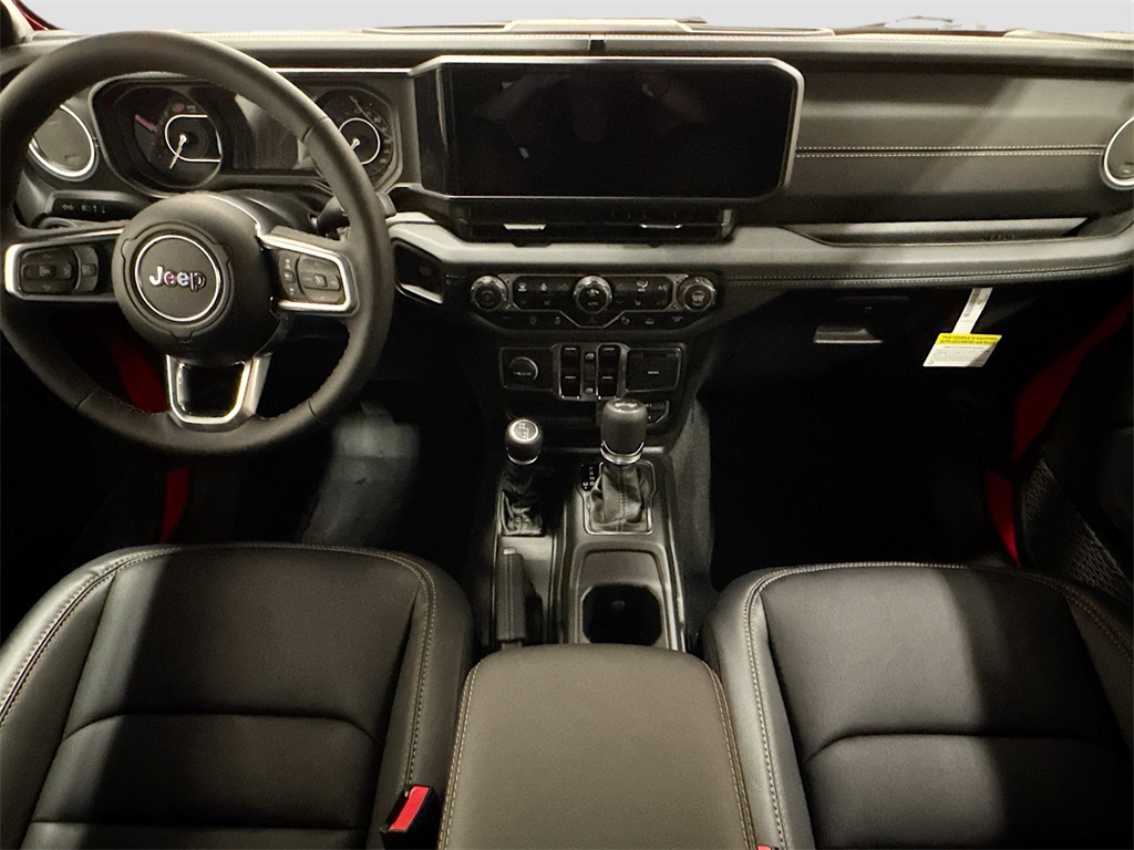 2025 Jeep Wrangler Sahara photo 14