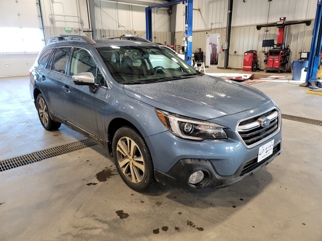 2018 Subaru Outback Limited's photo