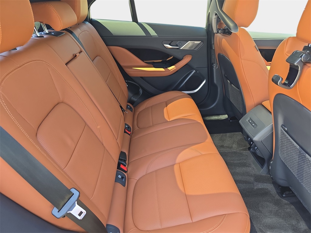 2024 Jaguar I-PACE HSE photo 11