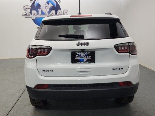 2025 Jeep Compass Latitude photo 21