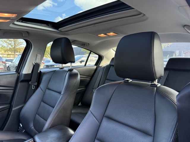 2016 Mazda Mazda6 Touring photo 3