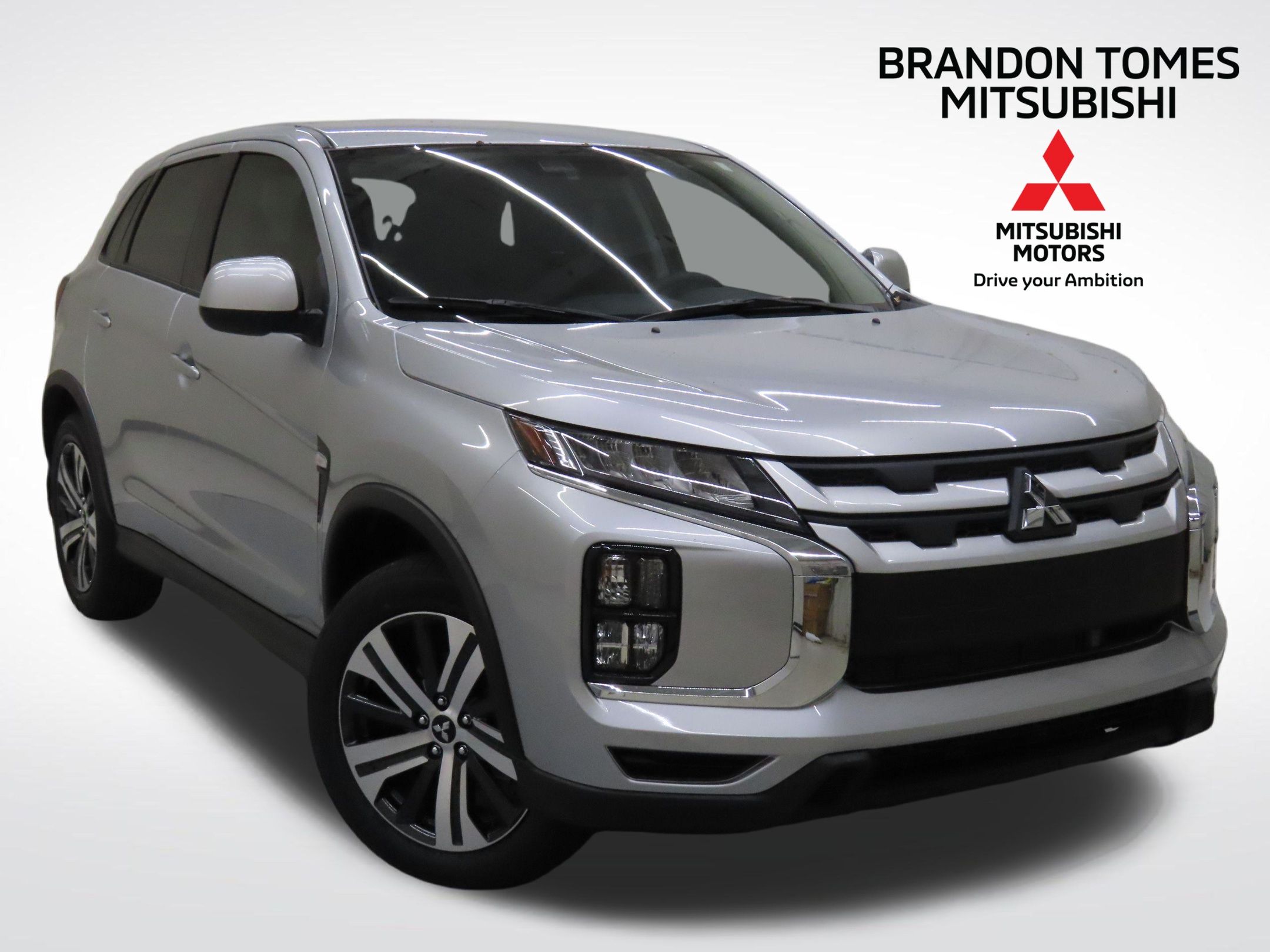 2025 Mitsubishi Outlander Sport ES's photo