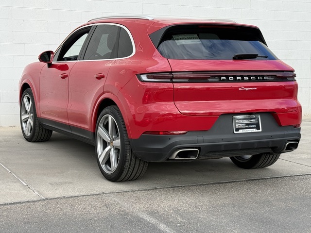 2025 Porsche Cayenne Base photo 3