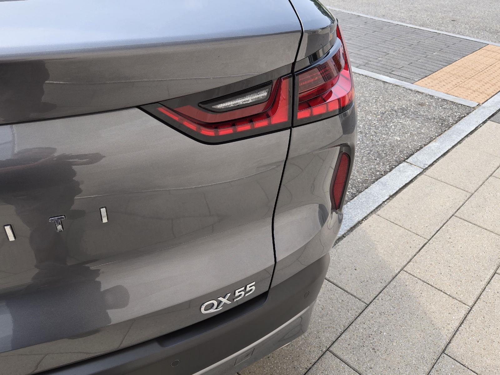 2025 Infiniti QX55 Essential photo 12
